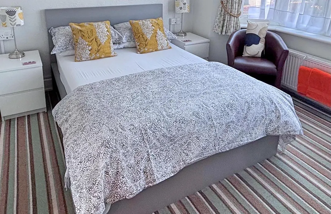 Hudsons Guest House - Adults Only-1