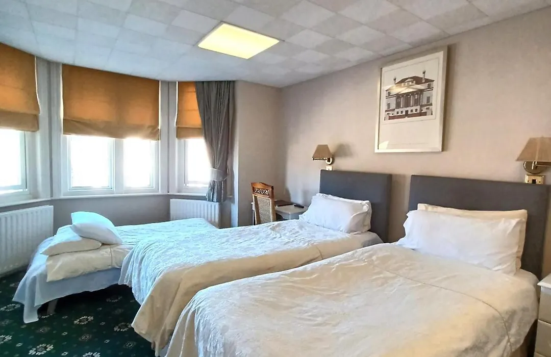 Hunters Lodge Guest House-1
