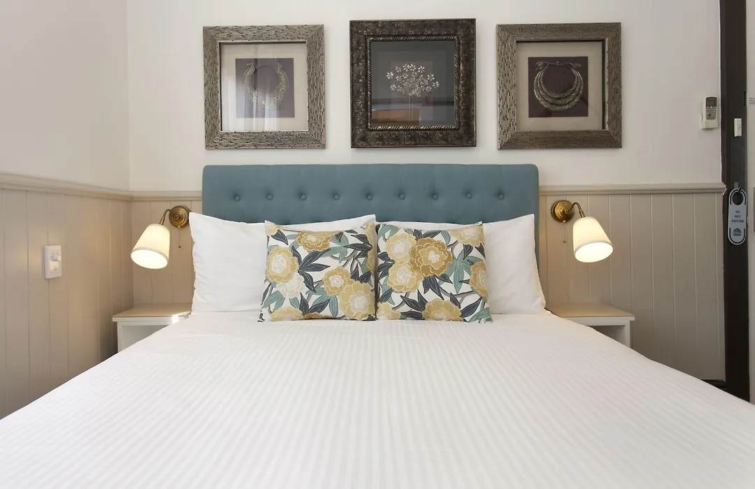 Cremorne Point Manor-1