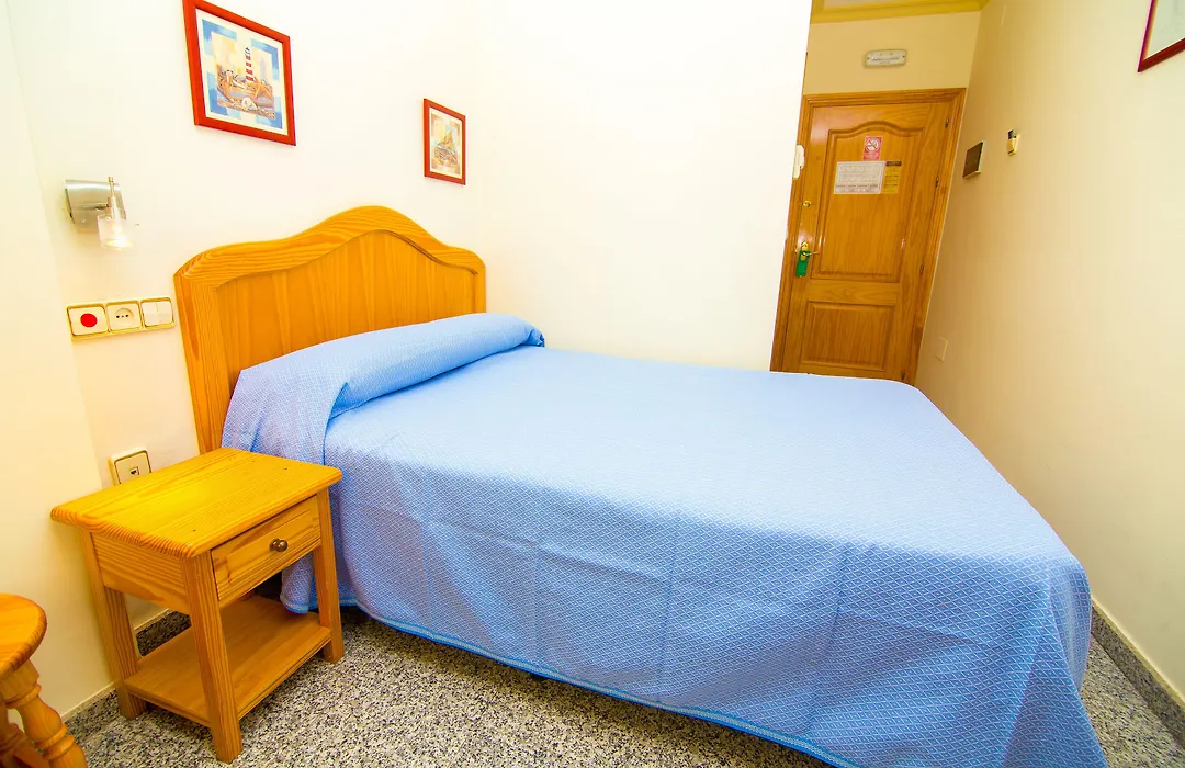 Hostal Los Corchos-1