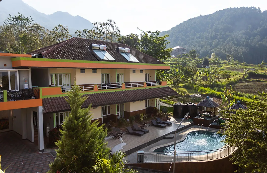 Villa Panderman Indah-1