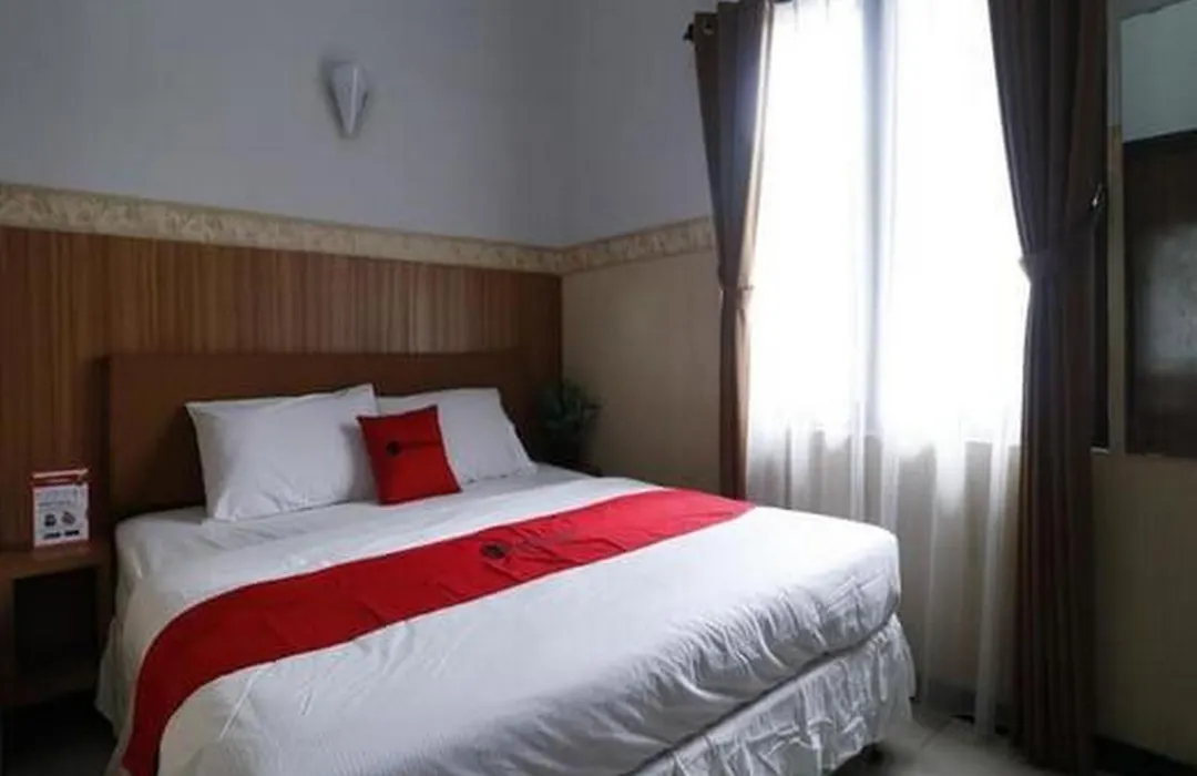 Reddoorz Plus Near Undip Tembalang-1