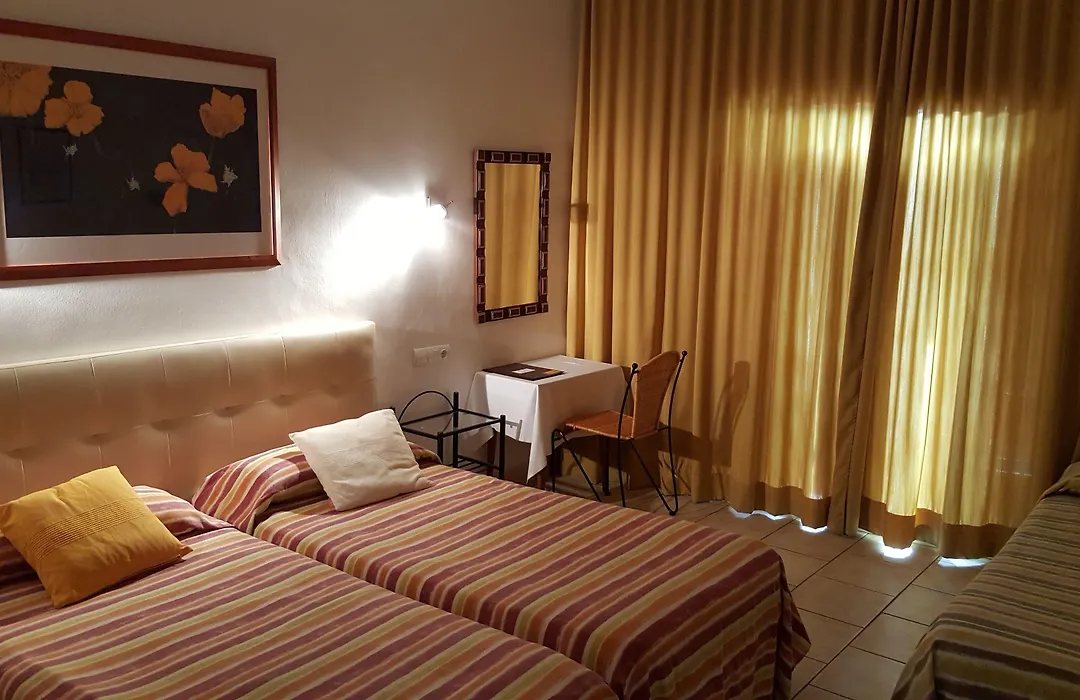 Hostal Residencia Catalina-1
