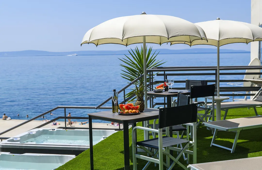 Via Mare Luxury Rooms-1