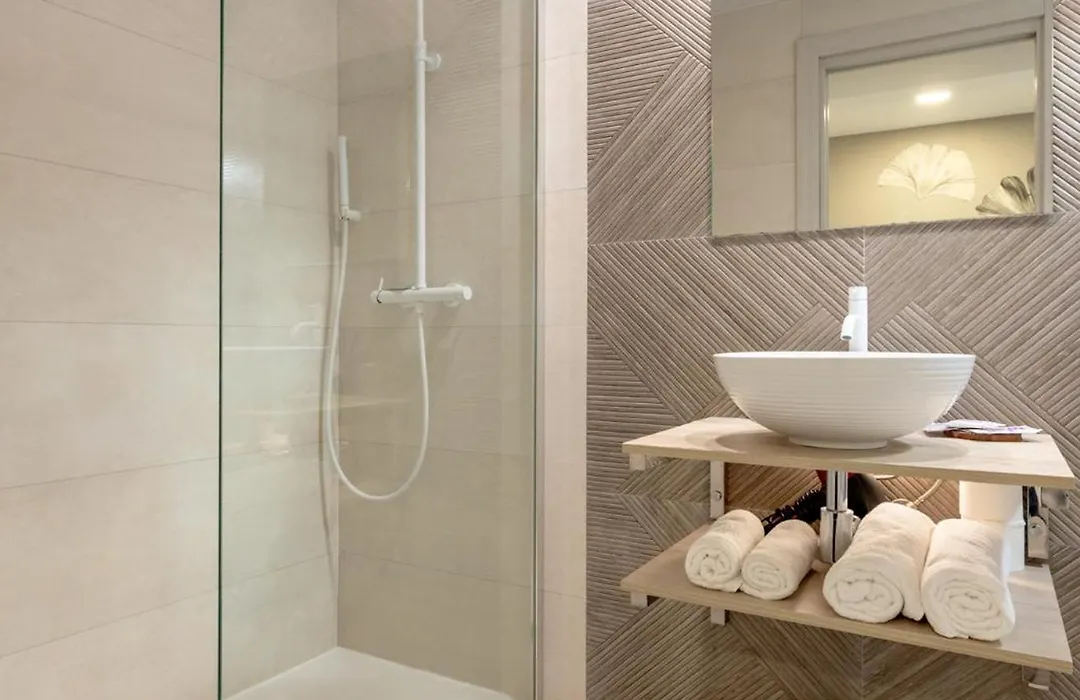 Hostal Plaza Boutique - Solo Adultos-1