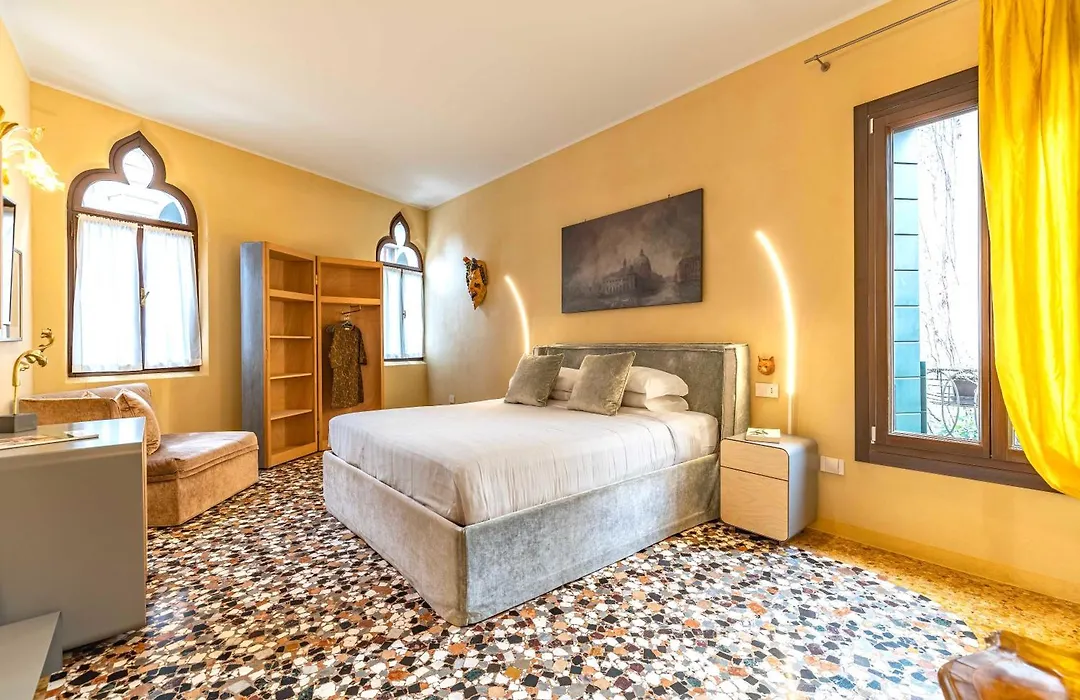 Cinqueteste Luxury Home-1