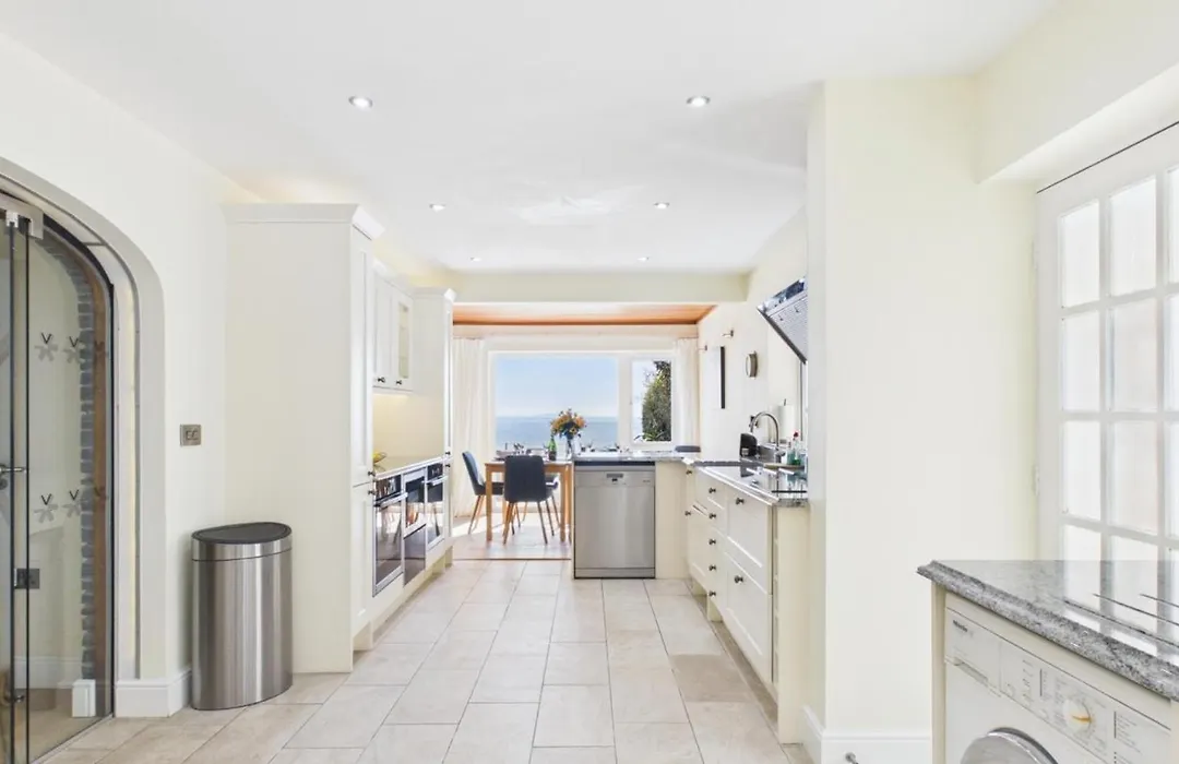 Rainbow Leap - 5 Bed Holiday Home - Saundersfoot-1