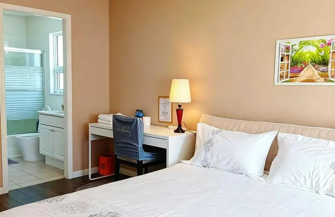 Cozy Home In Vancouver-1