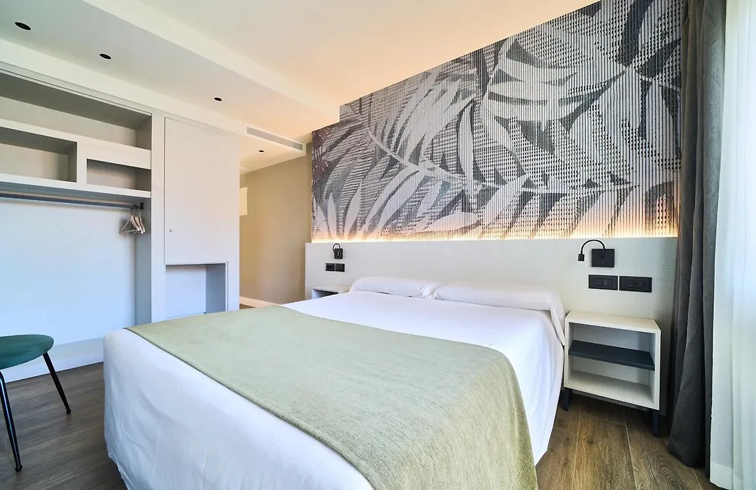 Hostal Sol y Miel-1