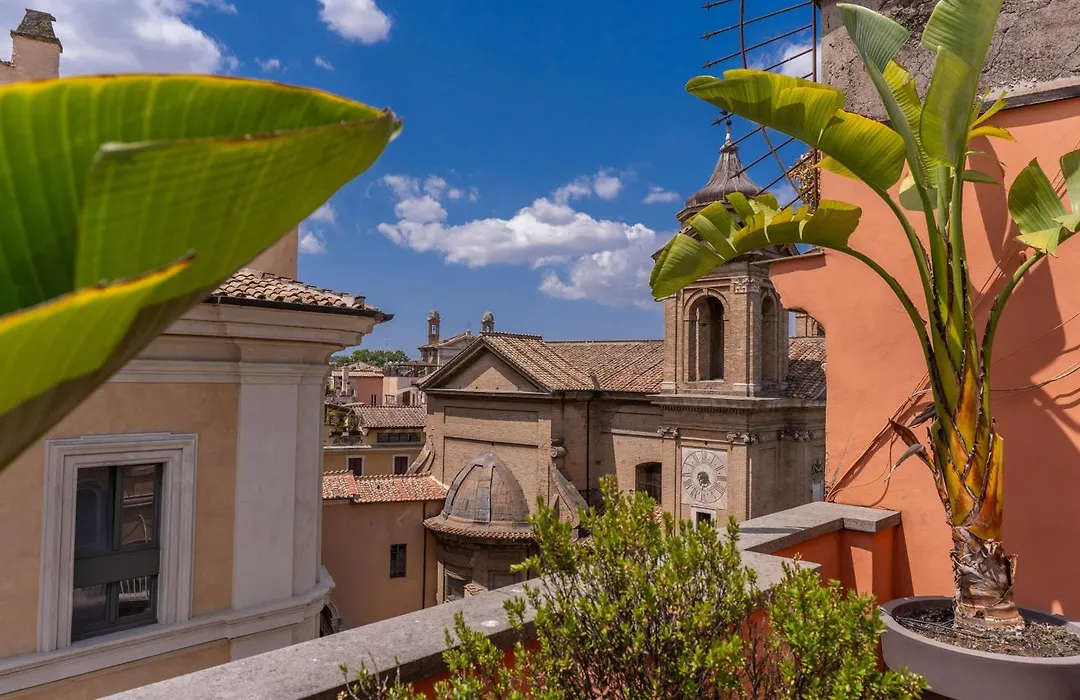 Tritone Top House-1