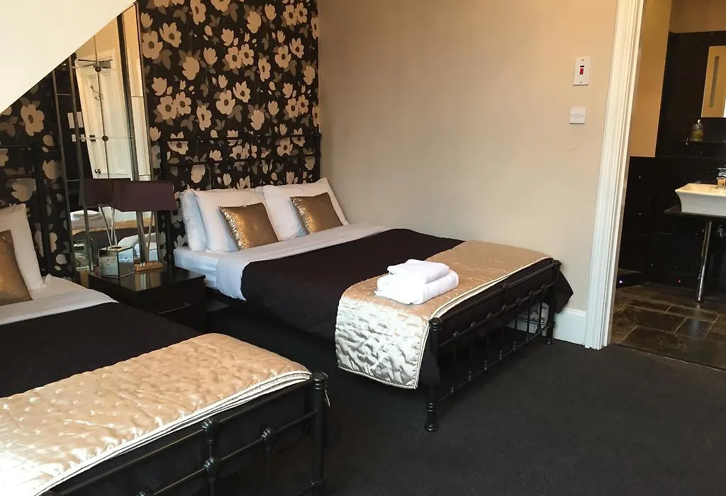 Lochnagar Guest House-1
