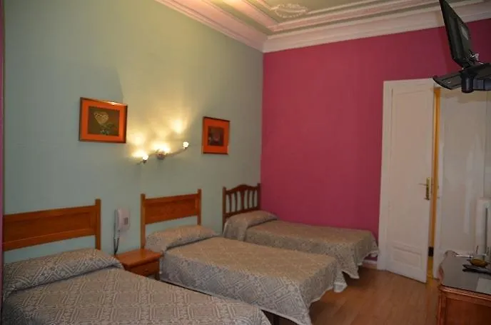 Hostal Pereda-1