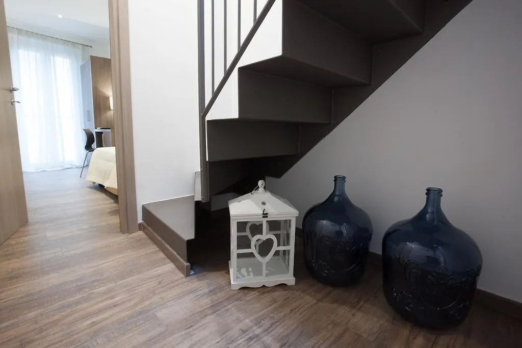 Magnifica Luxury Suites-1