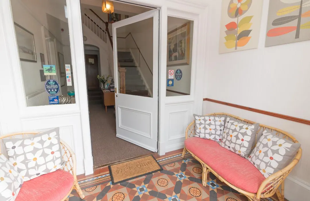 Strathdon Guest House-1