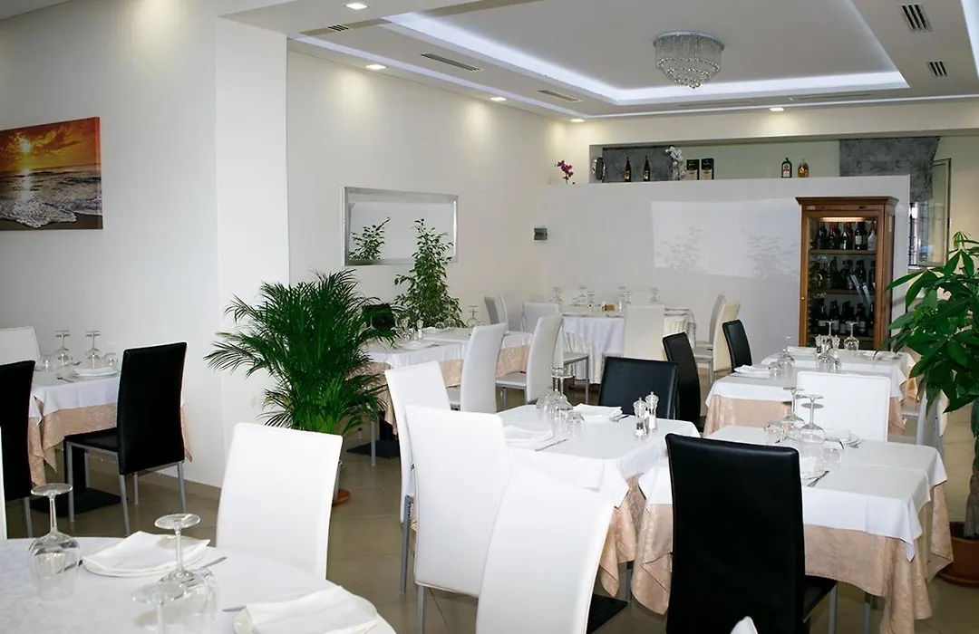 Cristal Rooms-1