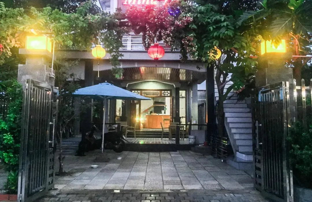 Mina Le Villa-1