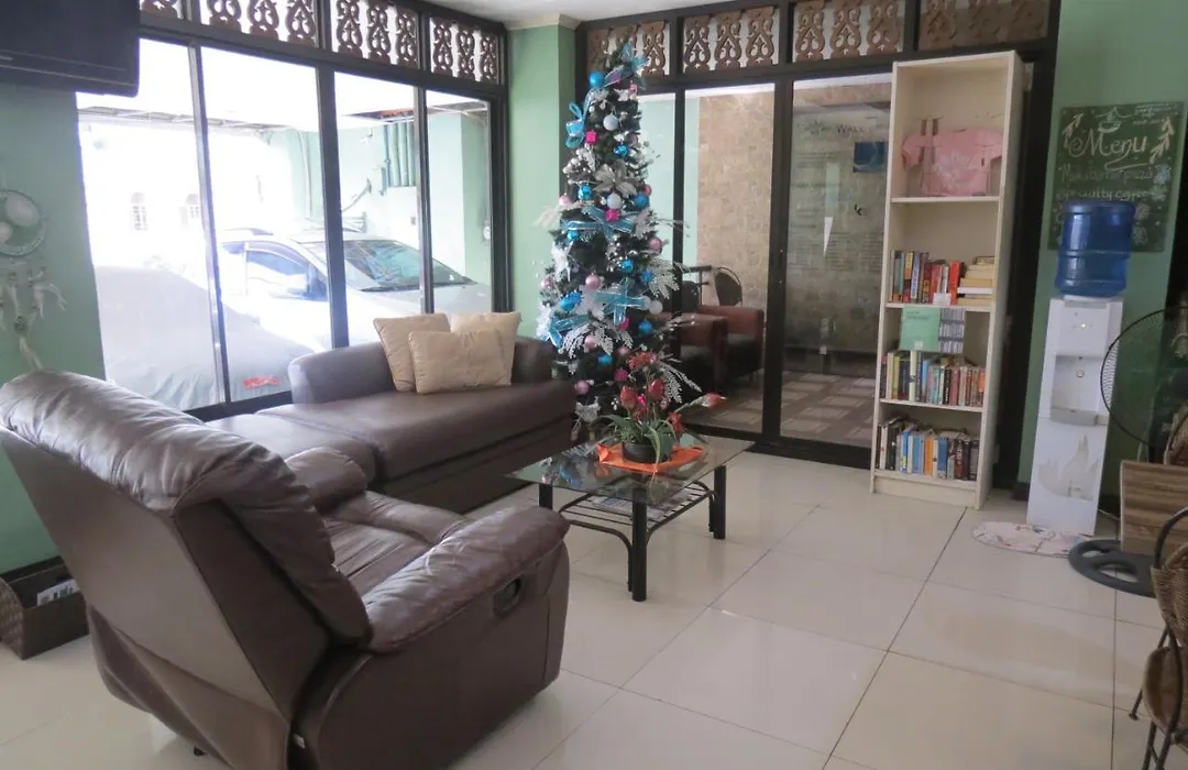 Makabata Guesthouse-1