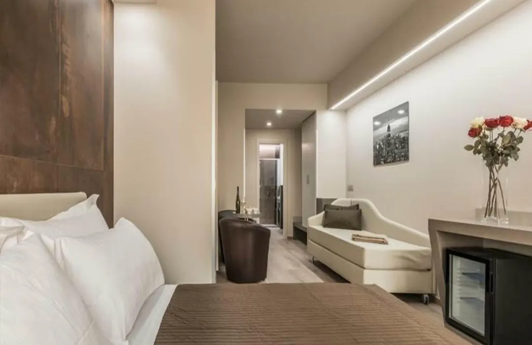 Astoria Deluxe Rooms-1