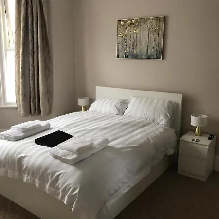 Poole Stay-3