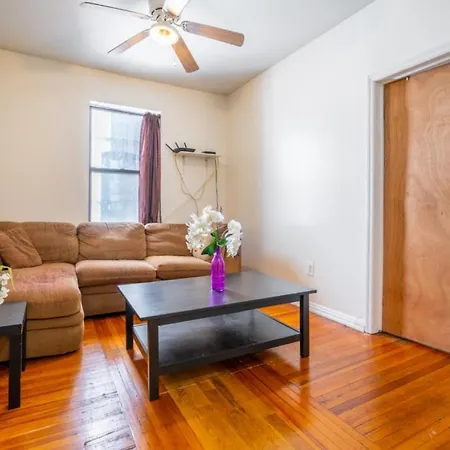 Eastern Parkway Guest House-2