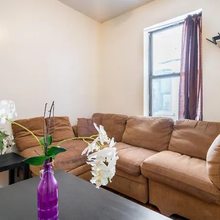 Eastern Parkway Guest House-3