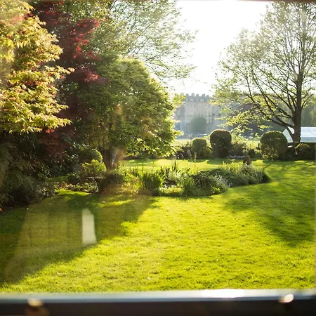 The Ayrlington Guesthouse-3