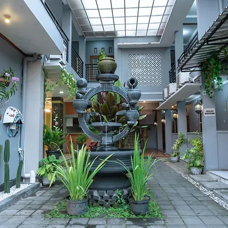 Metro Malioboro Living-3