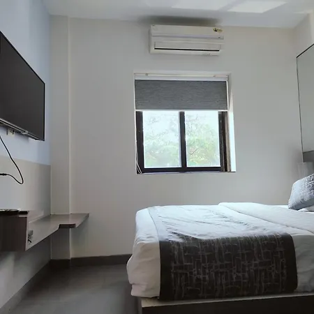 Apollo Guest House - Colaba Causeway-3