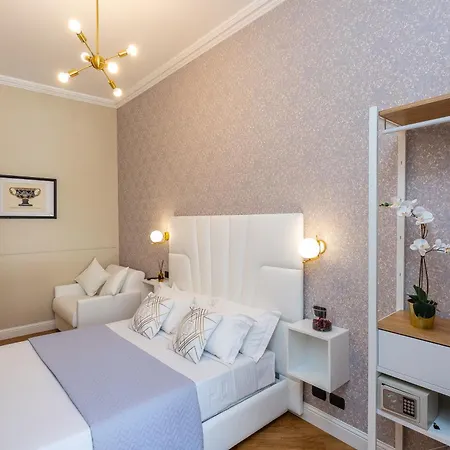 52 Vespasiano Vatican Suites-3