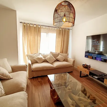 Chakra House Fuerteventura - Private Rooms In A Shared Boutique Guesthouse-3
