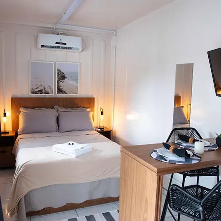 Container Guest House-2