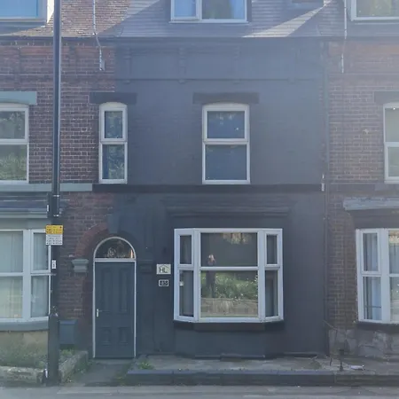 Highfields House - Free Wifi - Free Local Parking-3