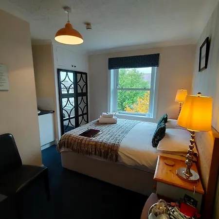 Arden House-2