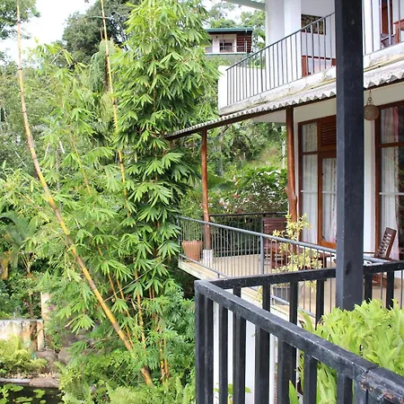 Rock Side Inn - Ella-2