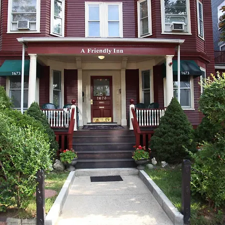A Friendly Inn At Harvard-3