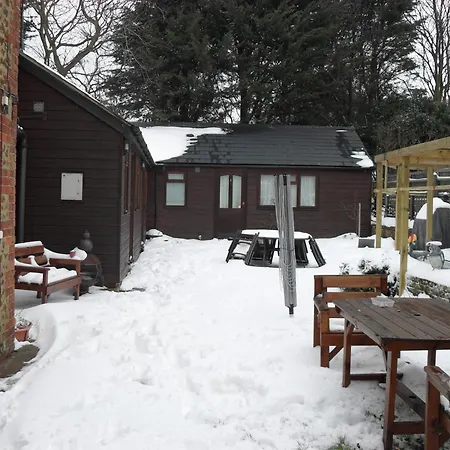 Ashleigh Lodge-3