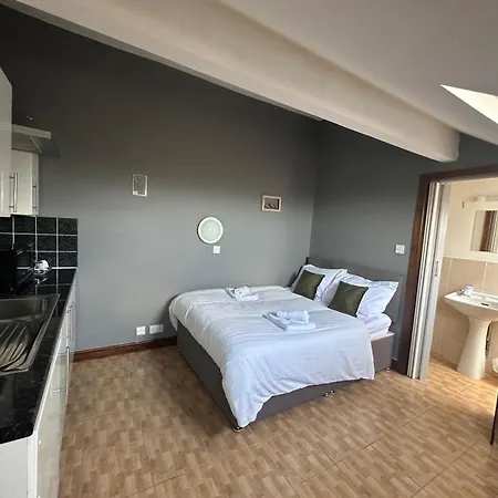 Manchester Stay Hotel - Free Parking-3