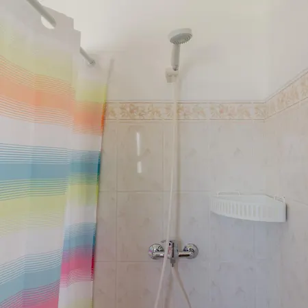Quinta do Paraíso - Private Rooms with Ensuite Bathrooms-3