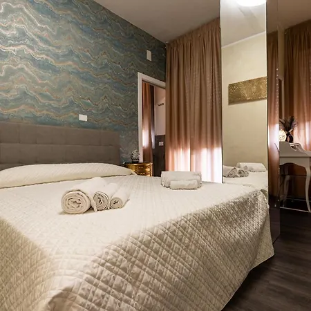 Amy Rooms-3