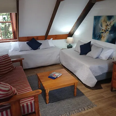 Hemel en Aarde Village Accommodation-3