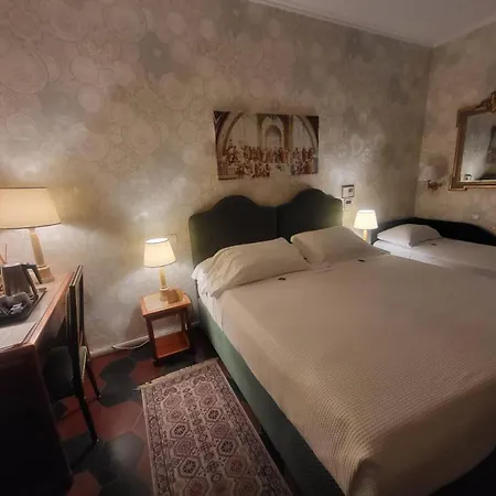 Venus Inn Rome Guest House-3