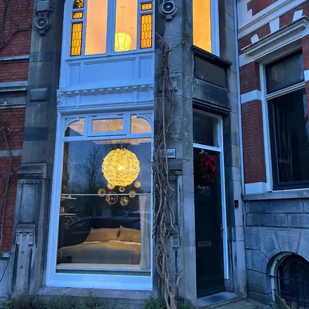 Lovely Small Apartment In 'De Pijp'-3
