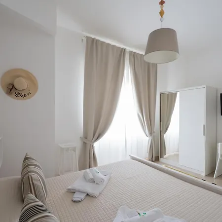 Panoramic Rooms Salerno-2