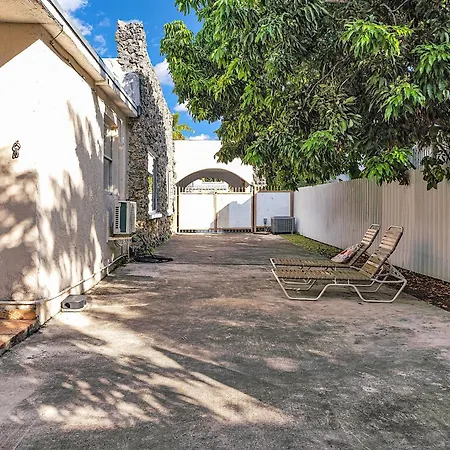 Private Studio In Little Havana-2