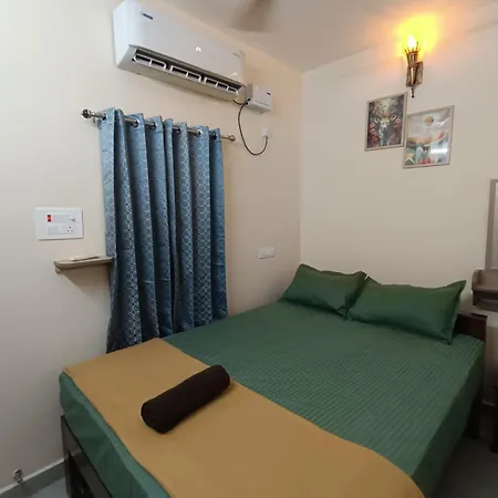 Omkara - The Fives Guest House-3