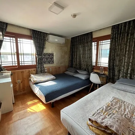 Gudeok Guesthouse-3