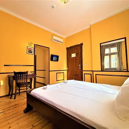 L'Opera Guest House-3