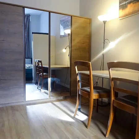 Corvin Point Rooms And Apartments-2