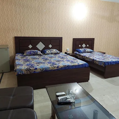 Family Guest House In Gulshan-E-Iqbal , Block-10-3