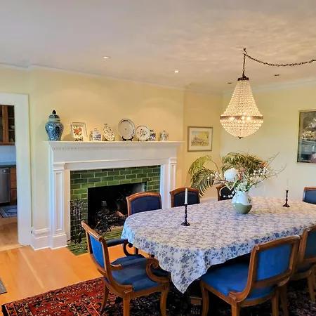 Shaughnessy Heritage Manor On Vancouver'S Westside Free Housekeeping Optional-3
